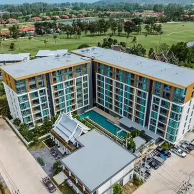 C246 New 1BR Condo with Pool