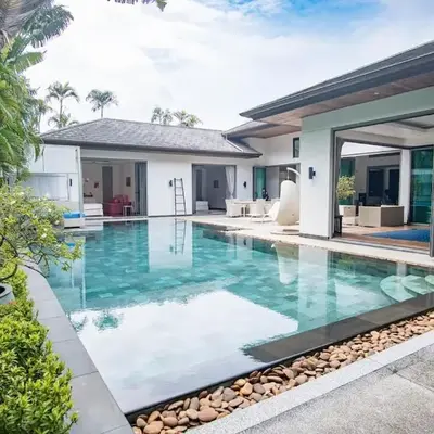 Luxury Pool Villa a Short Walk from Bangtao Beach