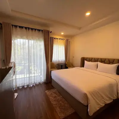 Sarona House 4