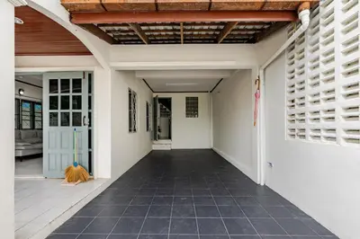 a hallway of a house with a door and a tile floor at Villa Mayfair 4 bedrooms sea view with pool table in Ban Bang Chak
