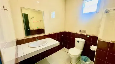 Gallery image of Silver Oaks Guest House in Patong Beach