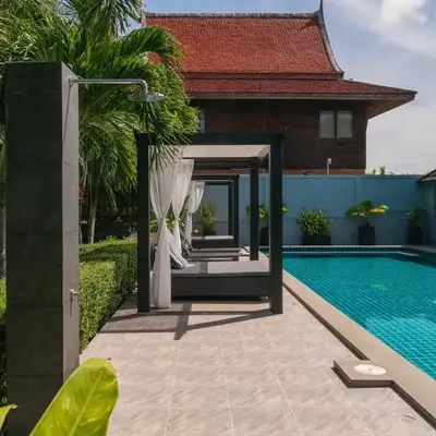 Greenleaf Estate - Gated Villas with large shared pool