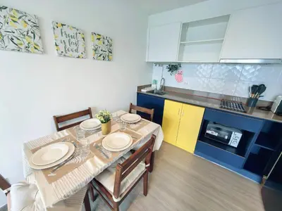 Gallery image of Friendly 2BR in Phuket Central with pool gym in Ban Rangeng