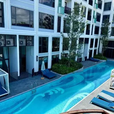 Stylish Apartments in a New Boutique Complex in the Laguna