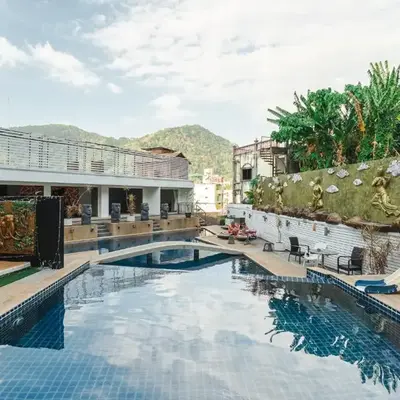 Patong hillside Condo with pool