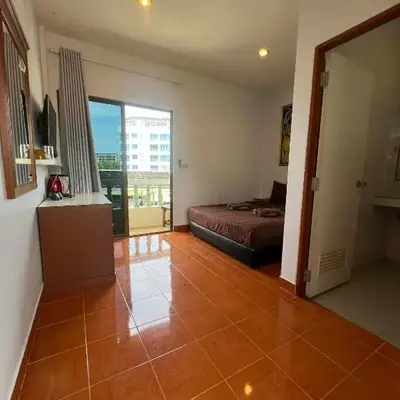 Ban Elephant Blanc Apartment