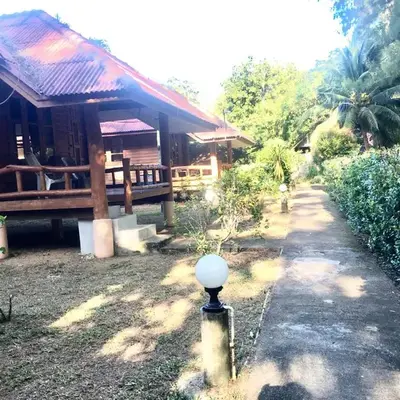 Namtok Bungalows