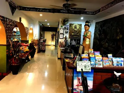 a store with books on display in a room at Casa E Mare in Kata Beach