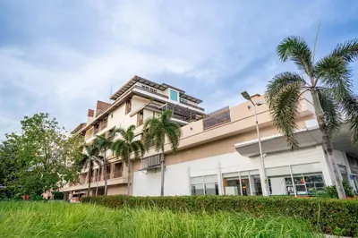 Gallery image of Ratana Hotel Chalong in Rawai Beach