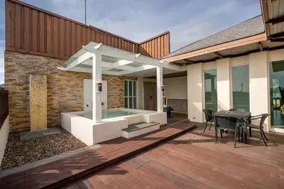 Gallery image of Ratana Hotel Chalong in Rawai Beach