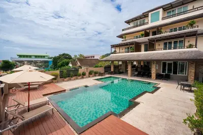Gallery image of Ratana Hotel Chalong in Rawai Beach