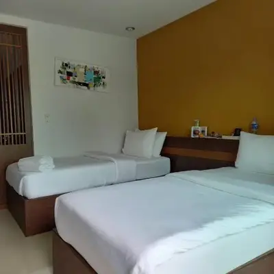 Benjamas Place Hotel