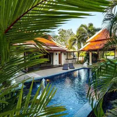 VILLA TOBA Pool Baan Bua Estate Naiharn beach