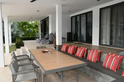 Gallery image of Phuket Private Holiday Rental 3 Bedrooms - Lagoon in Rawai Beach