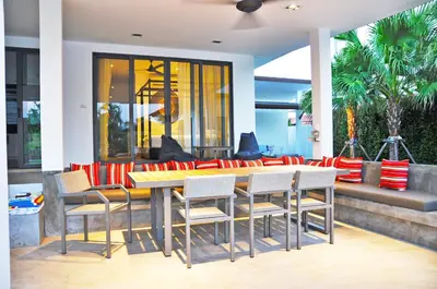 Gallery image of Phuket Private Holiday Rental 3 Bedrooms - Lagoon in Rawai Beach