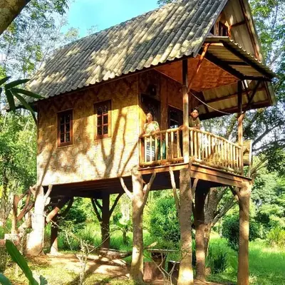 Treehouse Holidays-Family house