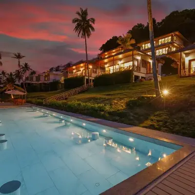 Coconut Grove Resort