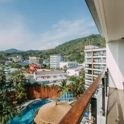 The Beach Heights Condotel Kata 500 meters to Kata beach