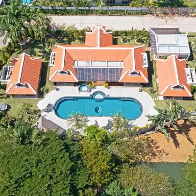Villa Carlos