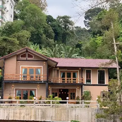 The Moonlight Guesthouse