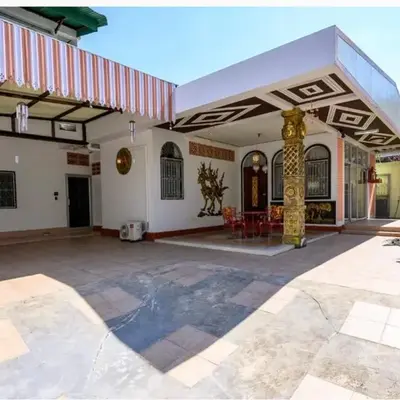 Lotus House